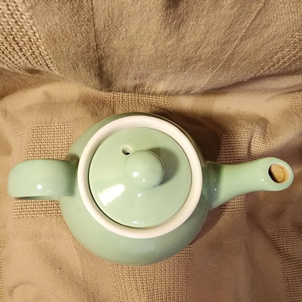Hall Pottery add touch